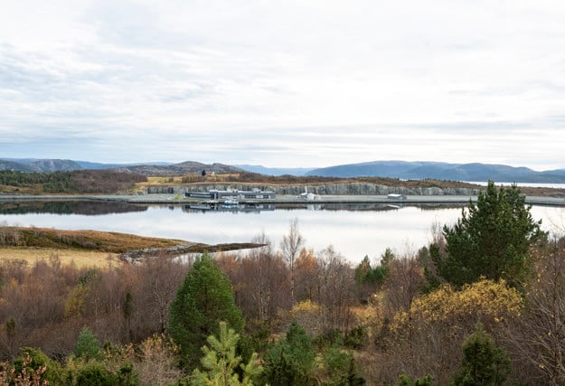 Jøsnøya Lerøy-fabrikk på Hitra