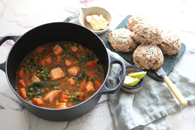 Grønnsakssuppe med laks