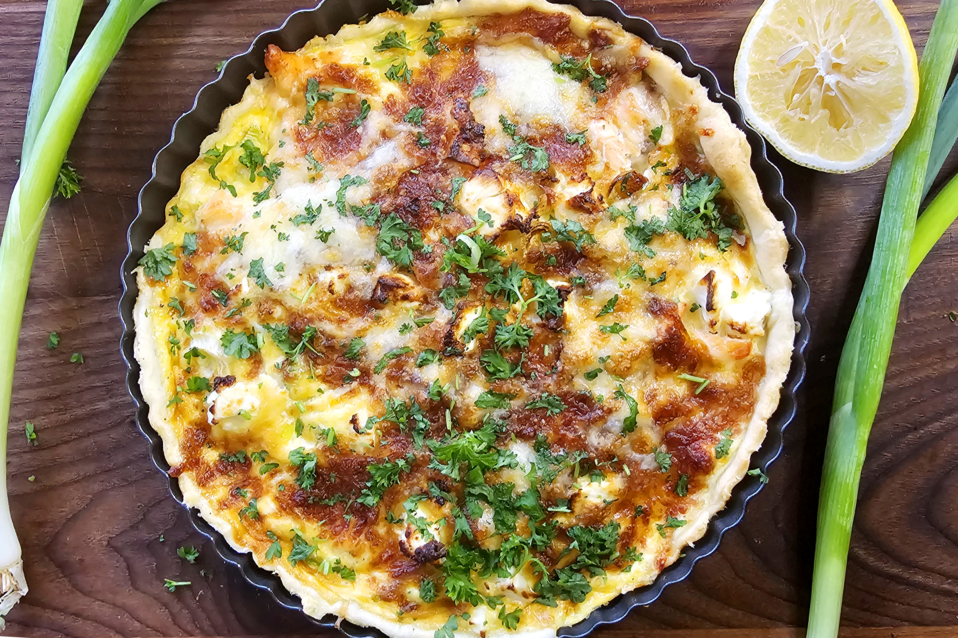 Pai med laks og vårløk i airfryer